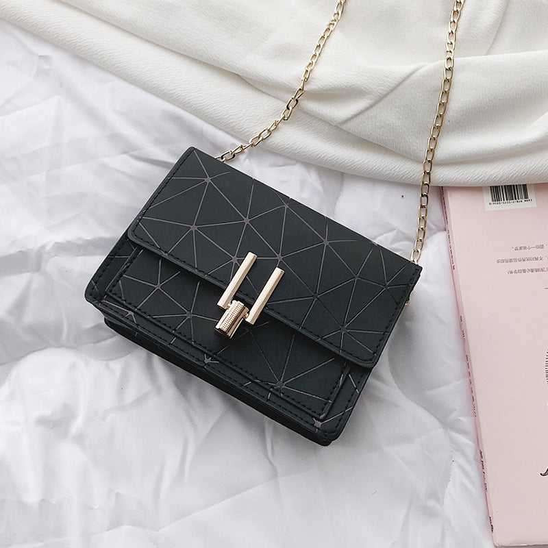 Stitching chain bag