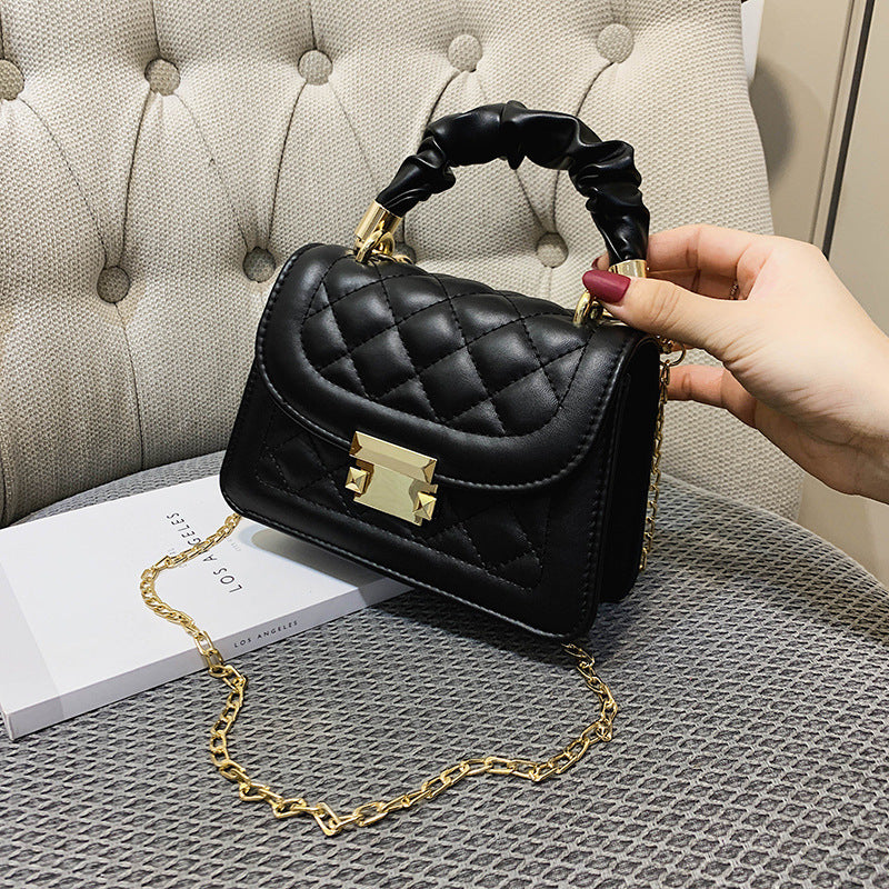 Chain crossbody bag