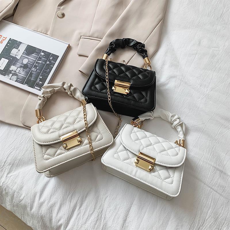 Chain crossbody bag